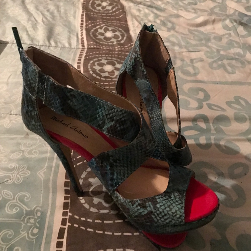 Gator Heels
